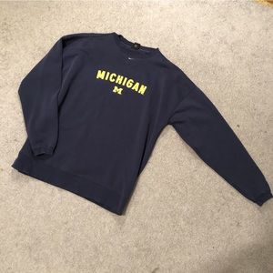 Nike vintage Michigan sweater xxl fits like an xl
